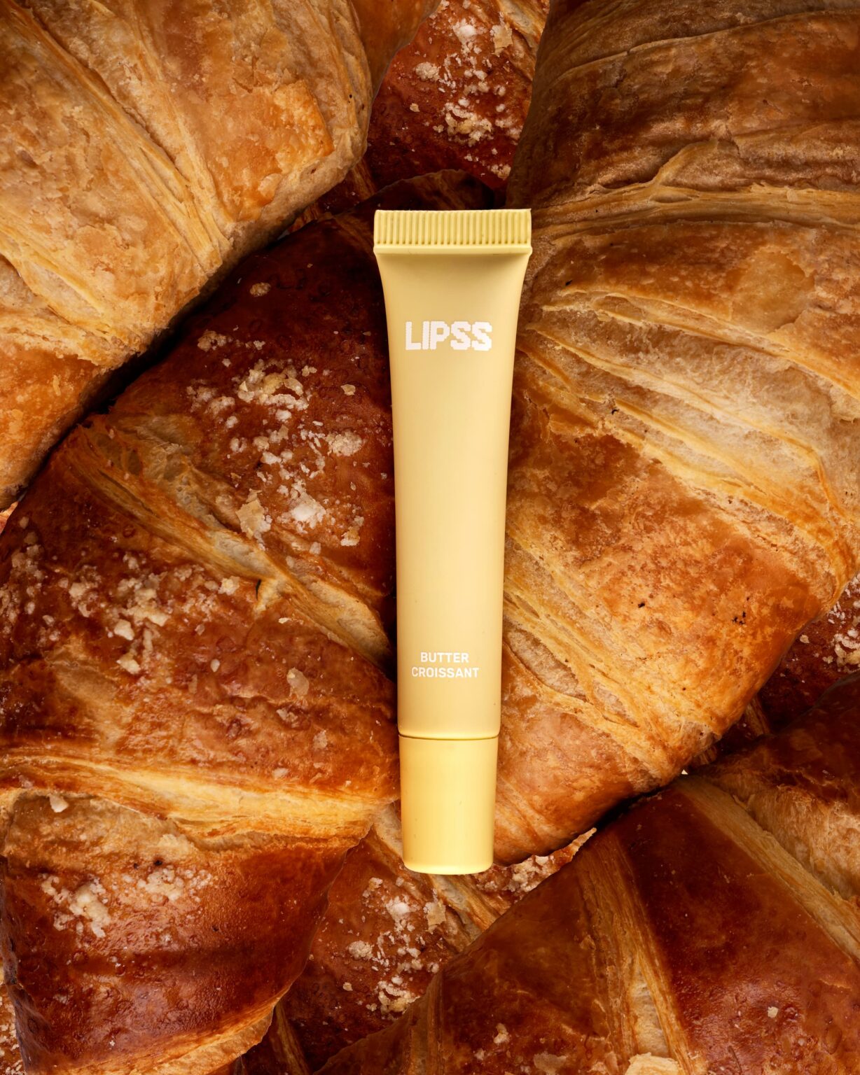 img_5854-1-1228x1536 Lipss Lipper Lip Gloss Butter Croissant - lūpų blizgesys - Image 1